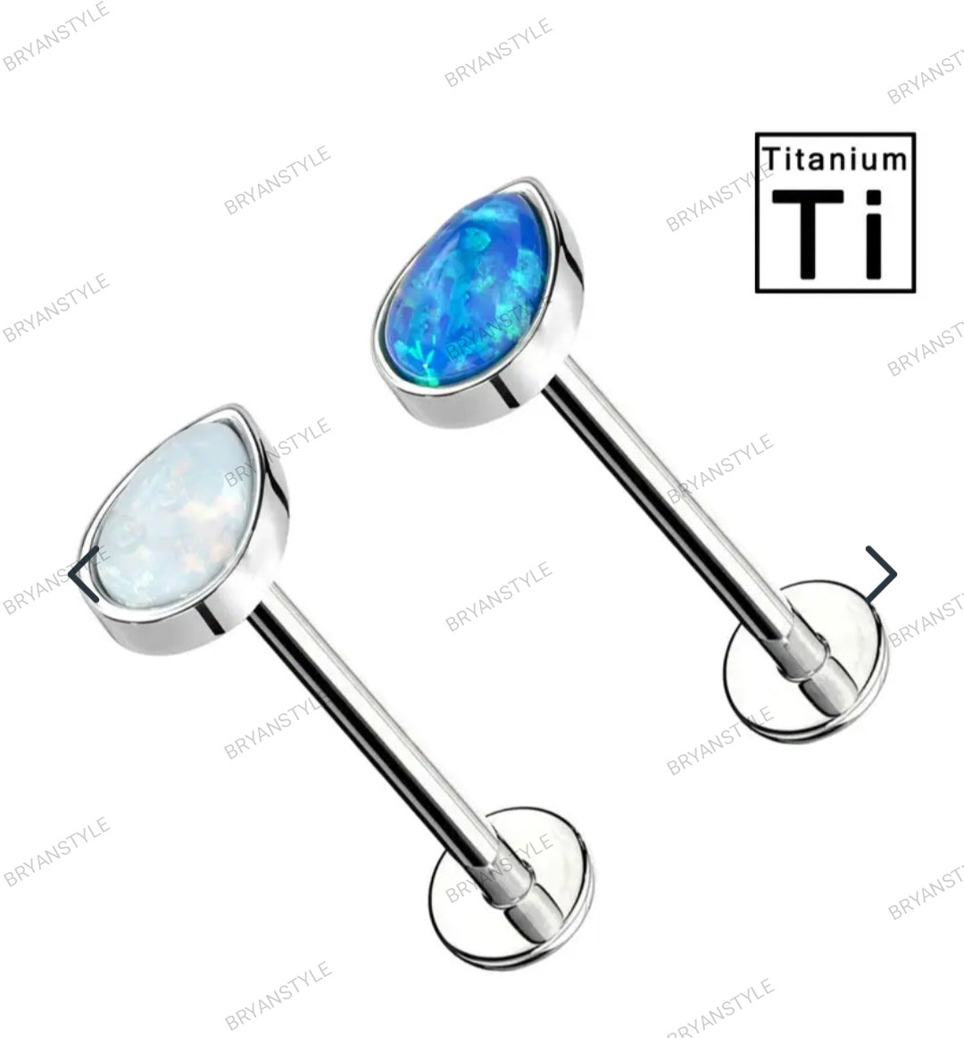 piercing labret in titanio forma goccia con opale