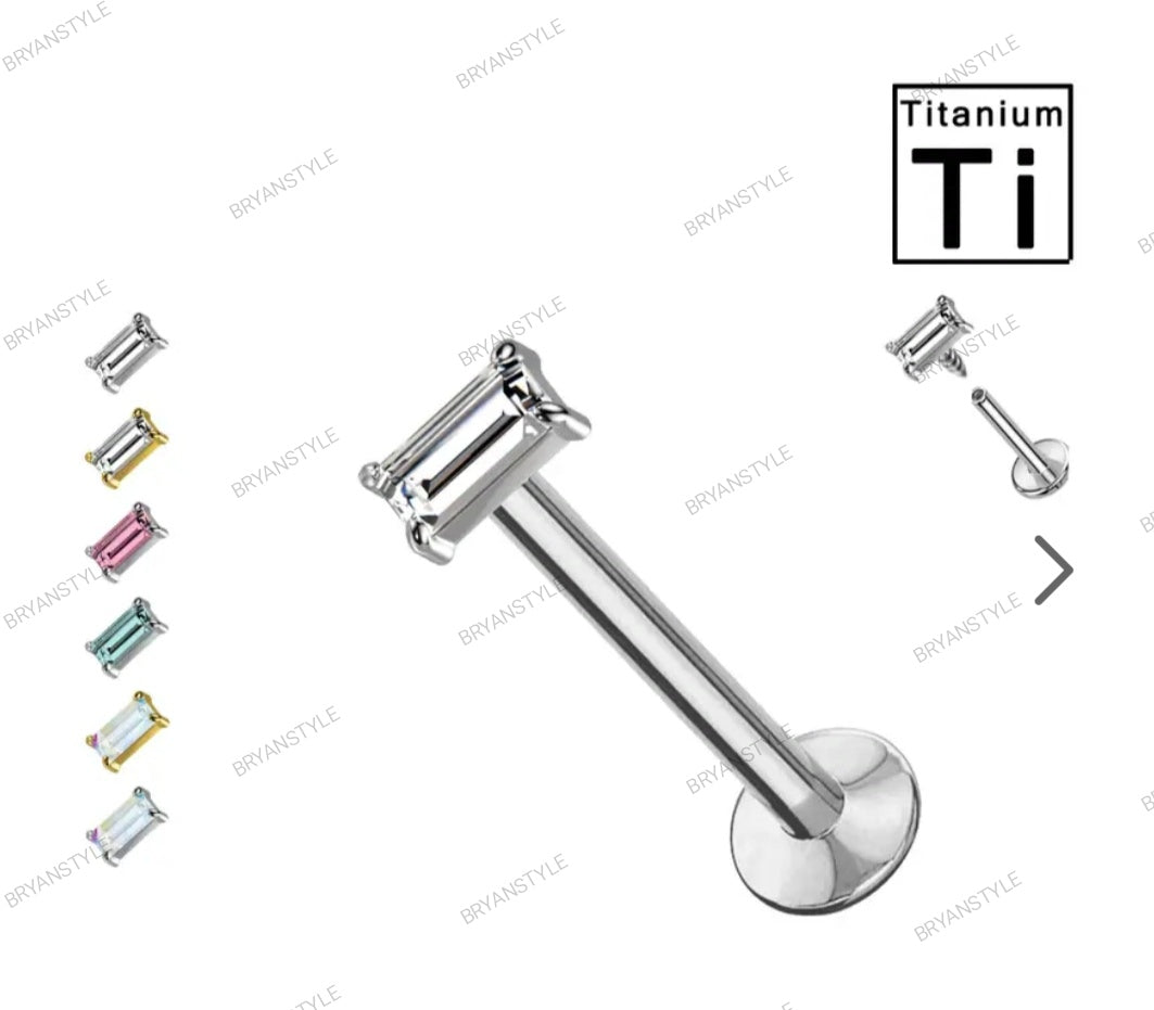 piercing labret in titanio con cristallo rettangolare