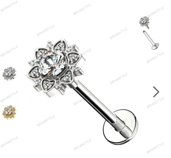 Piercing Labret con Cristalli Fiore del sole