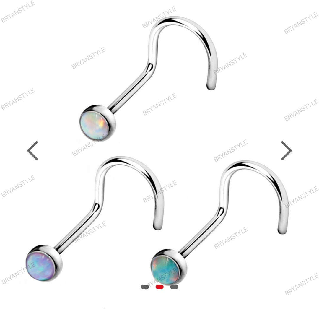 piercing naso curvo con opale