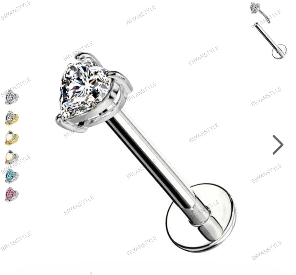 Piercing labret push-in con cristallo a cuore