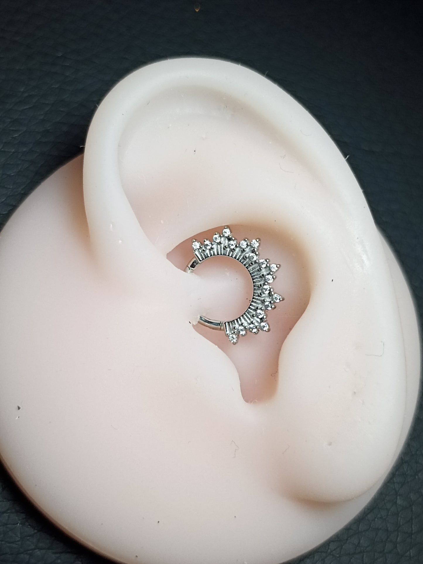 cerchio clicker in acciaio con cristalli