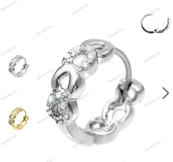 Piercing cerchio a catena con cristalli