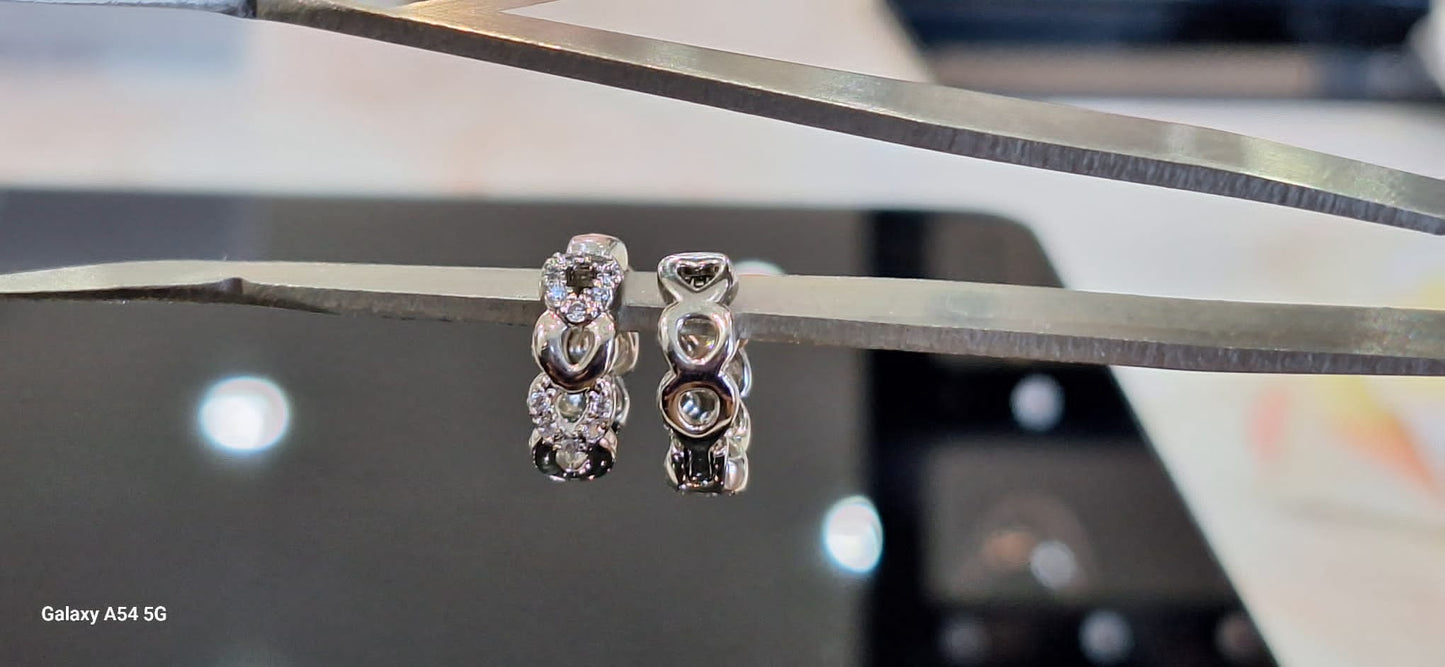 Piercing cerchio a catena con cristalli