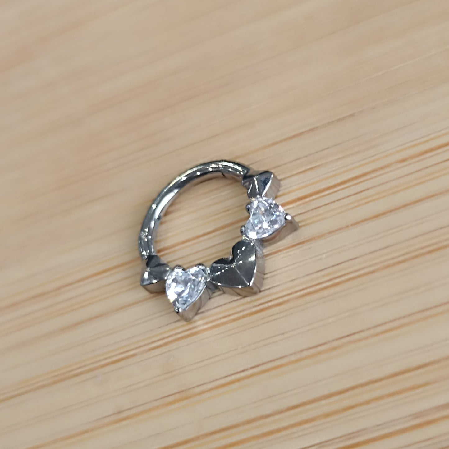 Cerchio Clicker in Titanio con Cuore e Cristalli