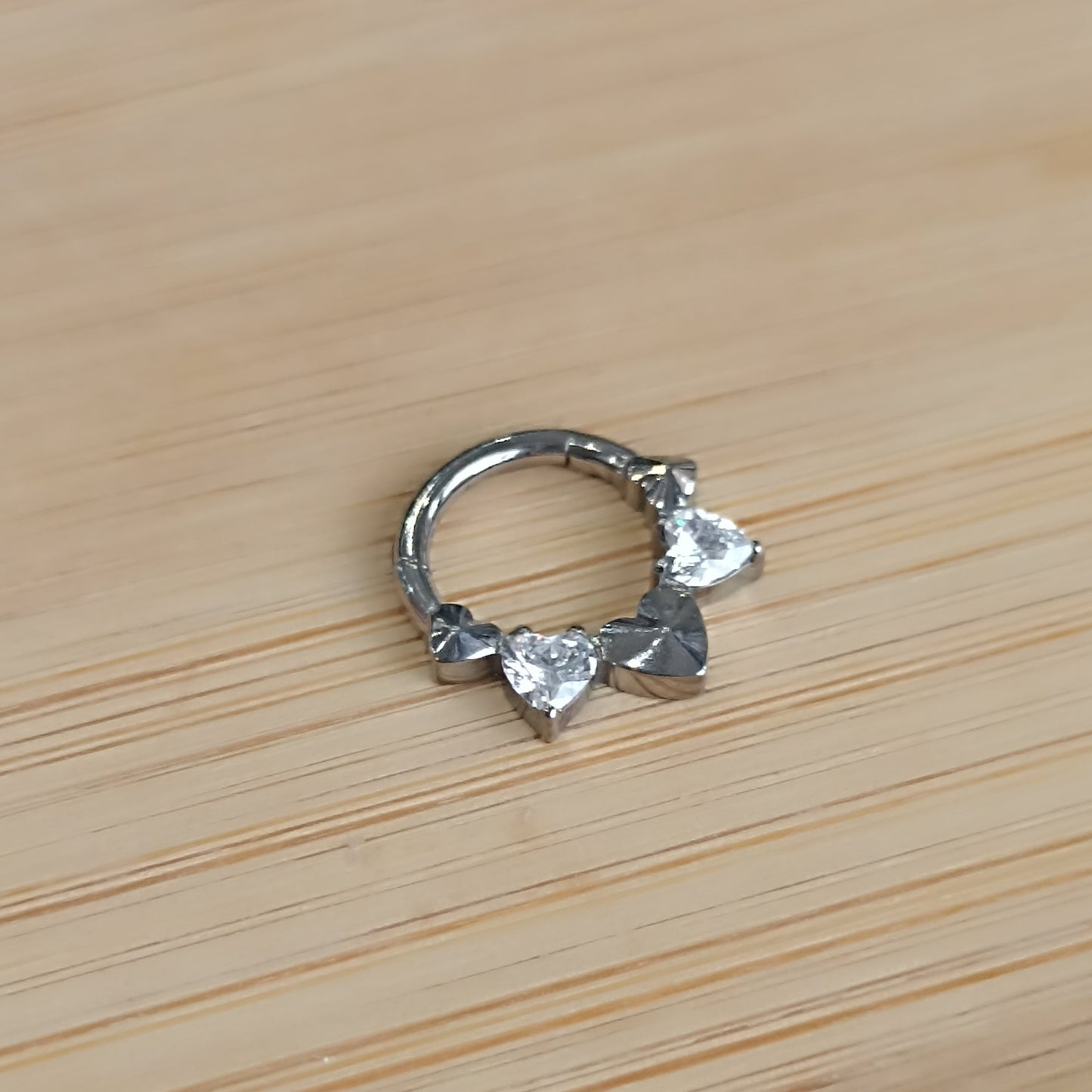 Cerchio Clicker in Titanio con Cuore e Cristalli