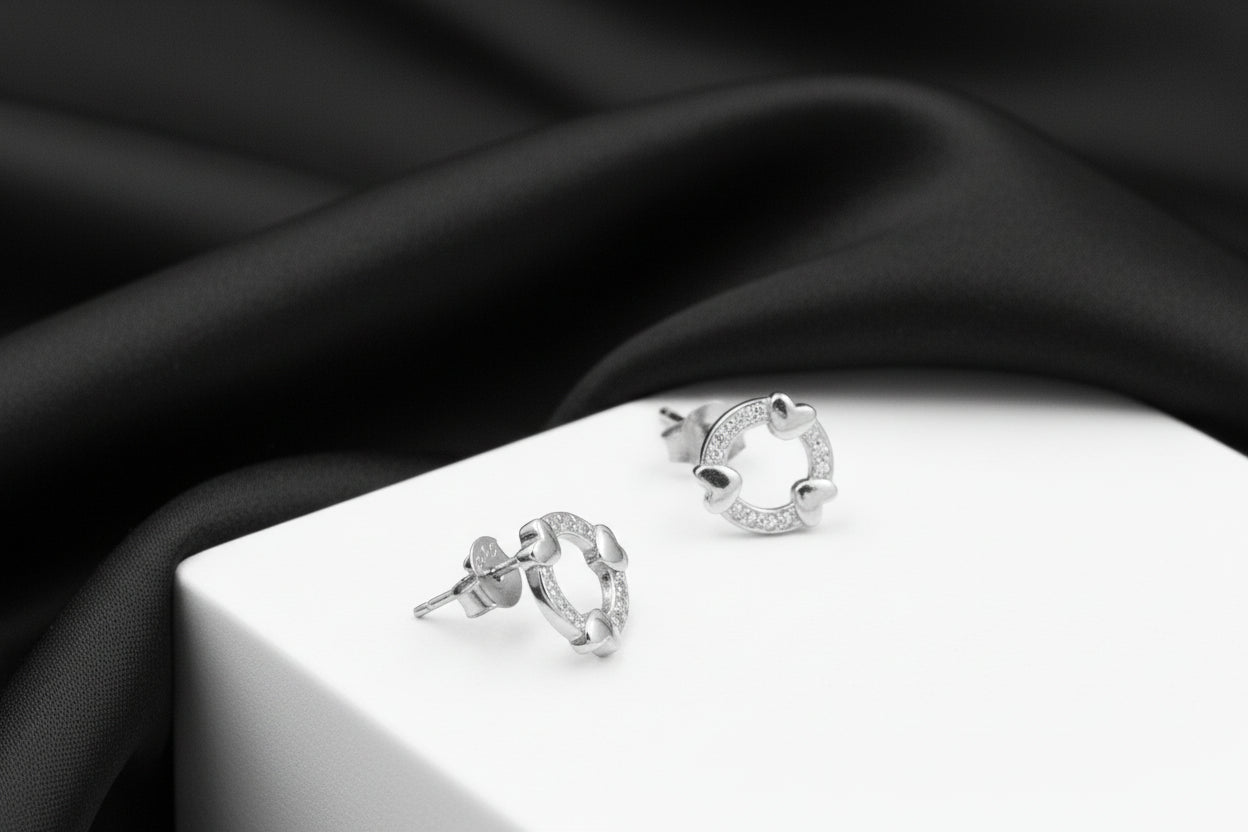 orecchini in argento 925 con cuori in cerchio