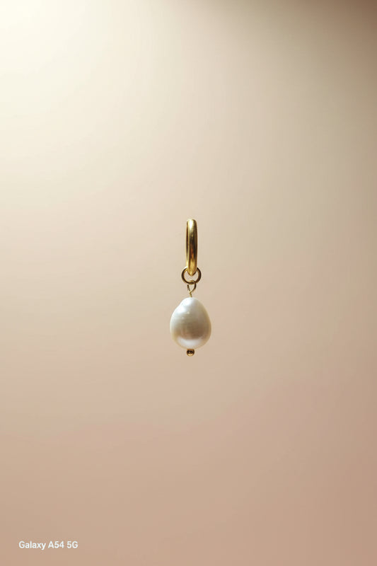 Orecchino con perla