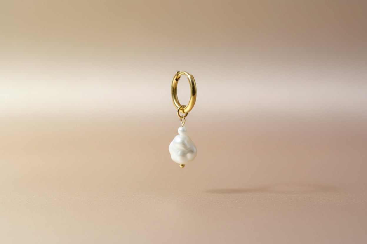 Orecchino a cerchio Clicker in acciaio con perla